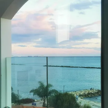 Lovely Seafront Place On 1st Line With Sea&mountain View In Peaceful Galatexcomplex *